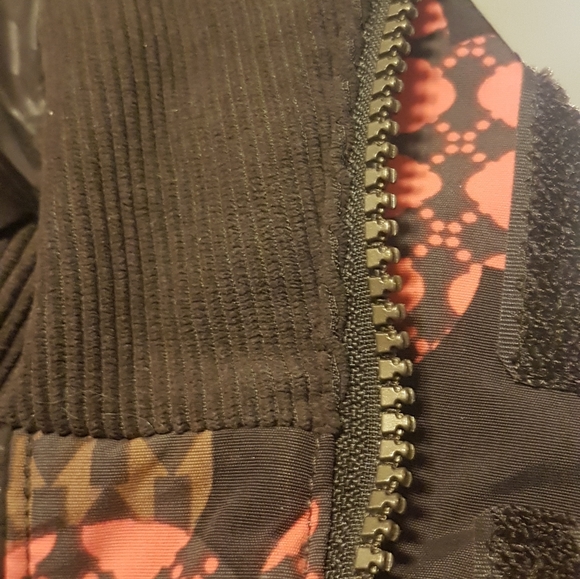 The North Face Jacket - Picture 8 of 17